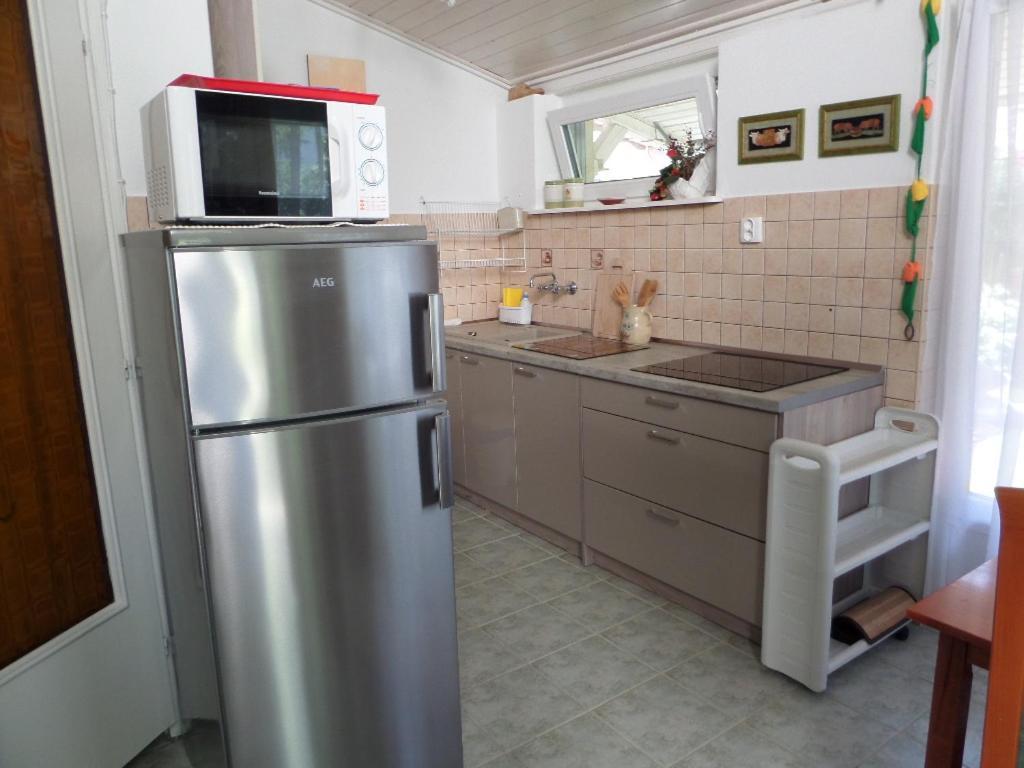 Bori Apartmanok Hajdúszoboszló Esterno foto