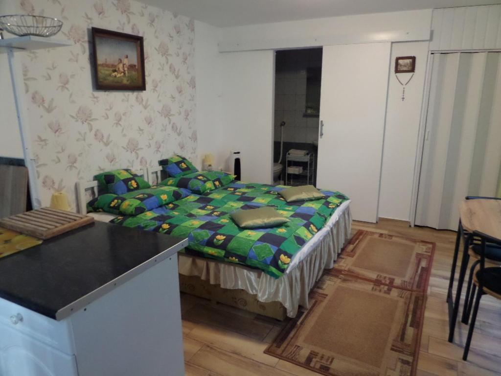 Bori Apartmanok Hajdúszoboszló Esterno foto
