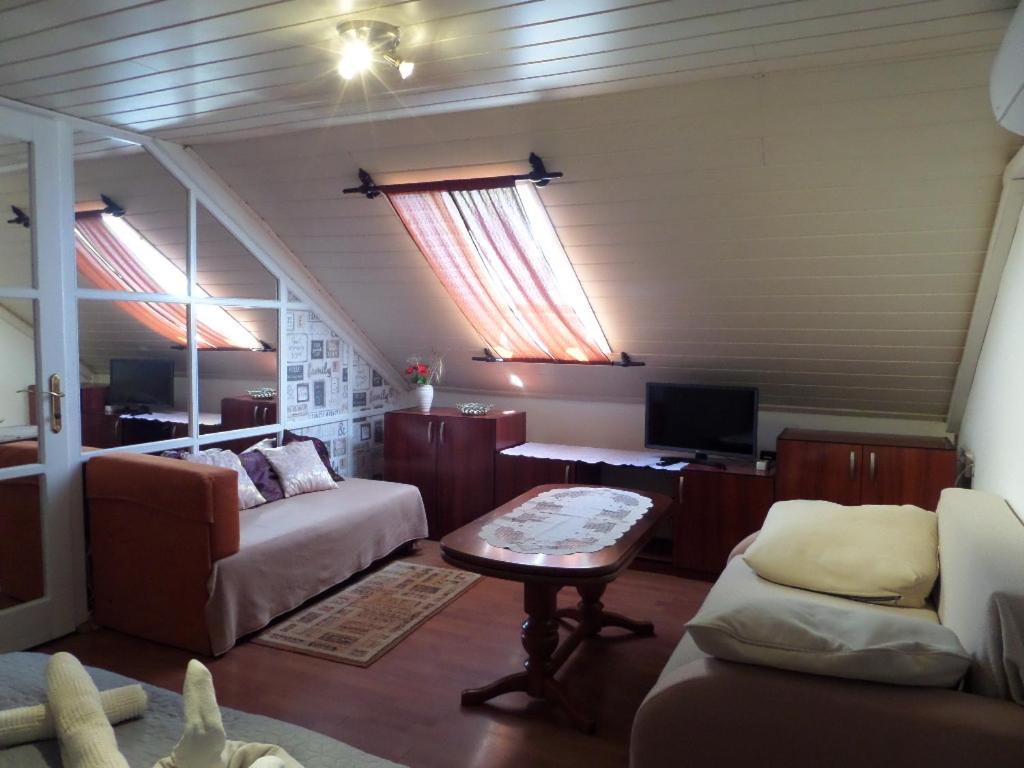 Bori Apartmanok Hajdúszoboszló Esterno foto