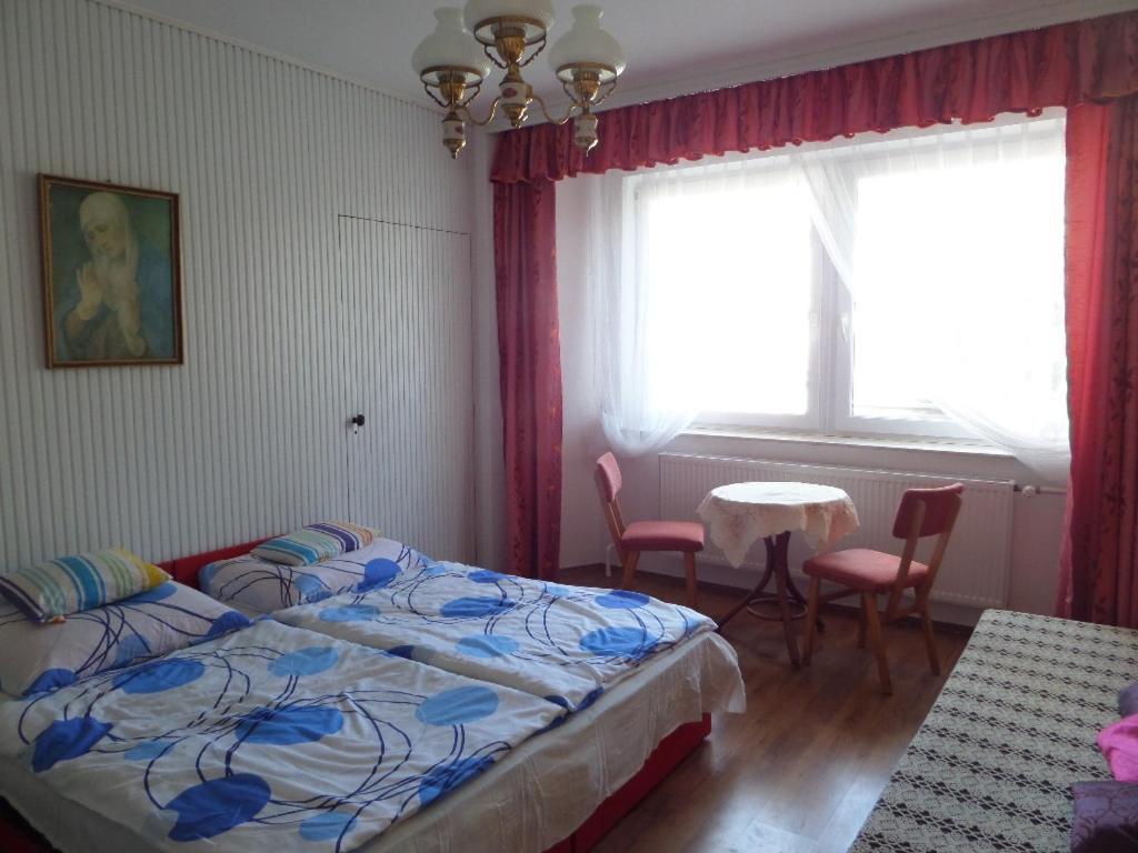 Bori Apartmanok Hajdúszoboszló Esterno foto