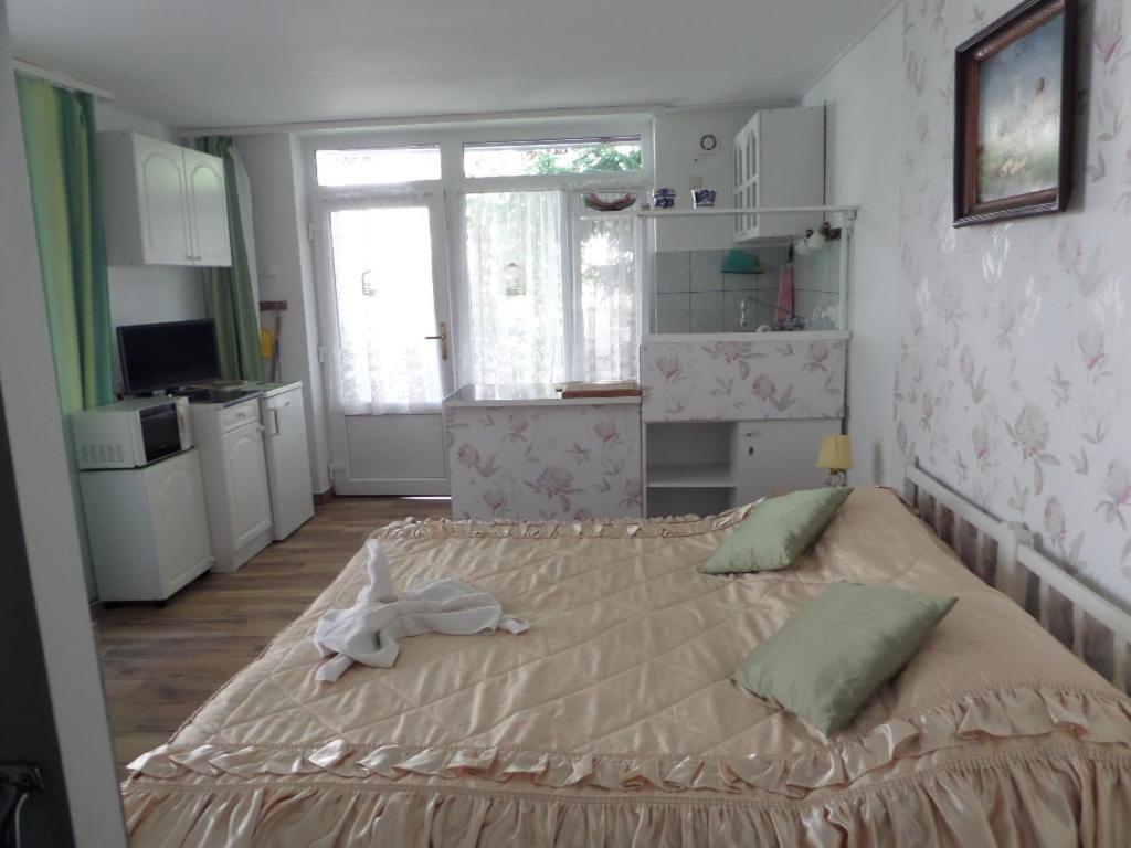 Bori Apartmanok Hajdúszoboszló Esterno foto